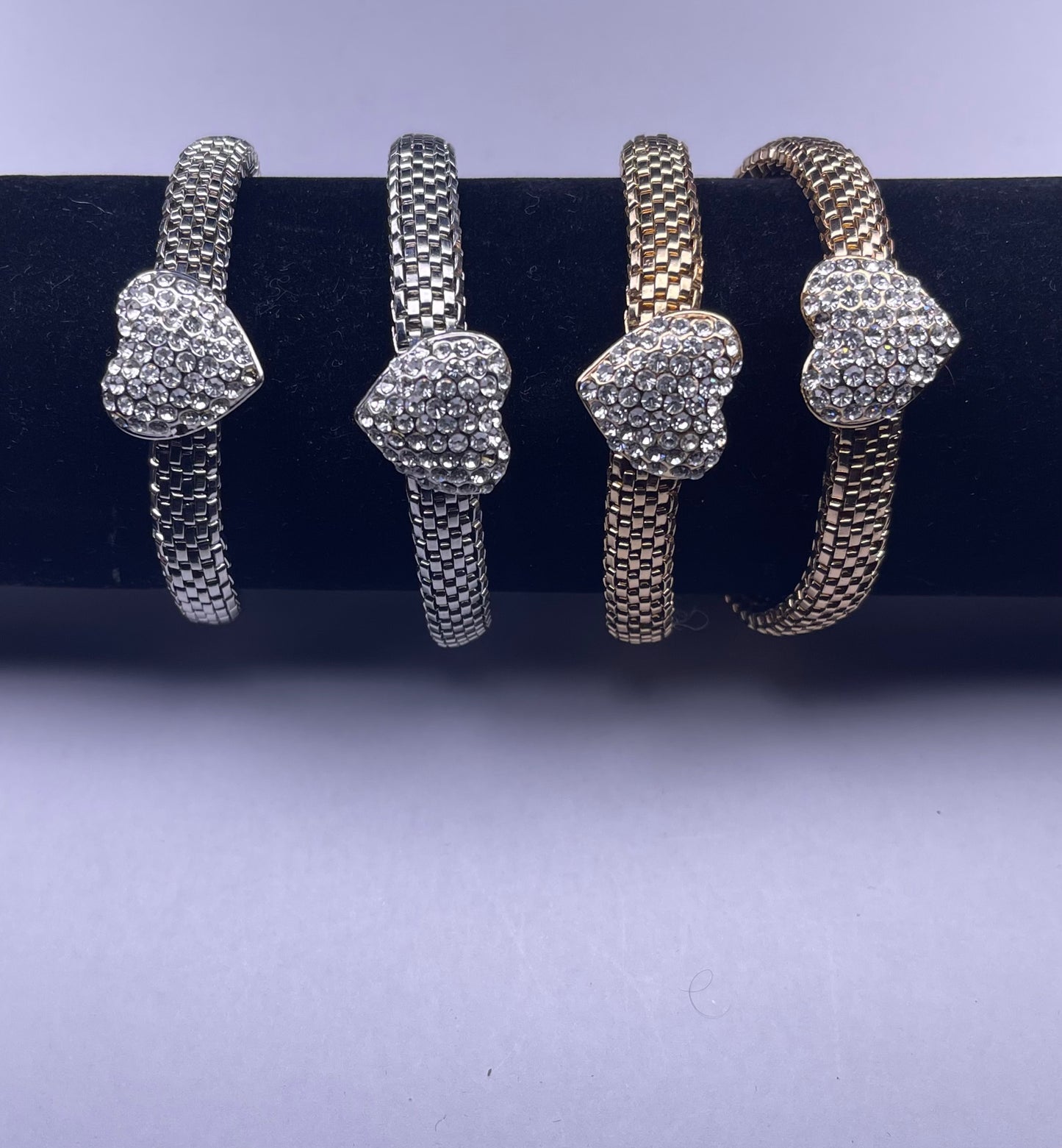 QEMD Bracelet or avec cœur en diamant. Gold bracelet with diamond heart