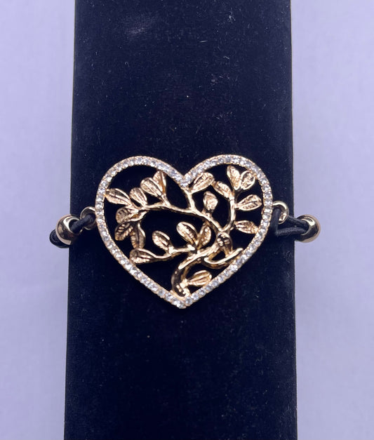 QEMD Stainless steel bracelet, gold diamond heart around, Adjustable black color rope, gift. Bracelet en acier inoxydable, coeur en or diamant au tour,Corde couleur noir ajustable, cadeau