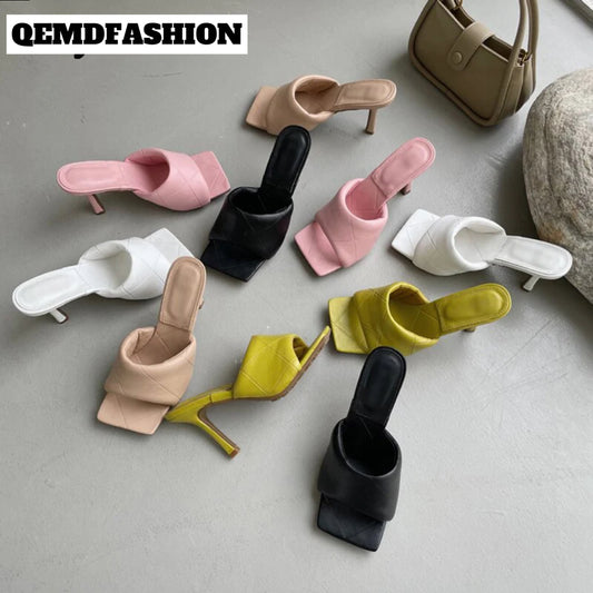 QEMD Mules Design Jelly color Popular Womens Slippers Outdoors Vintage Square Toe Shoes Casual slides Pantoufles pour femmes à l'extérieur Vintage chaussures à bout carré diapositives décontractées Sandales